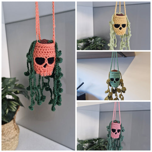 Crochet skull plants